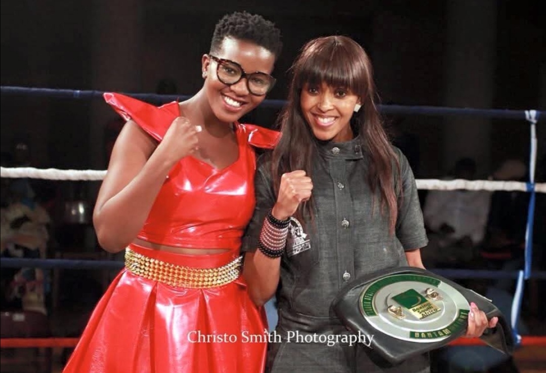 Team Dida boxing event — fighters and hosts in the ring