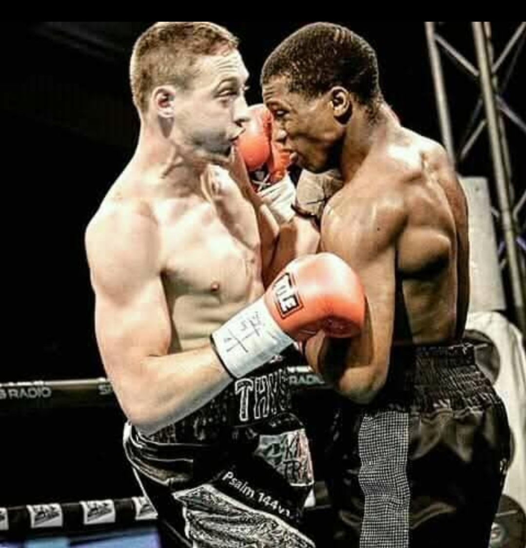 Team Dida boxing event — fighters and hosts in the ring